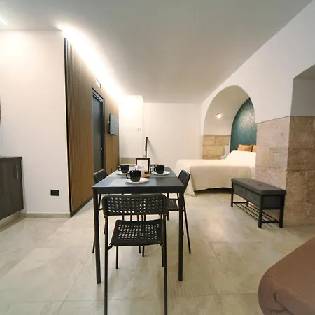 Maison De Ruelle דירה *